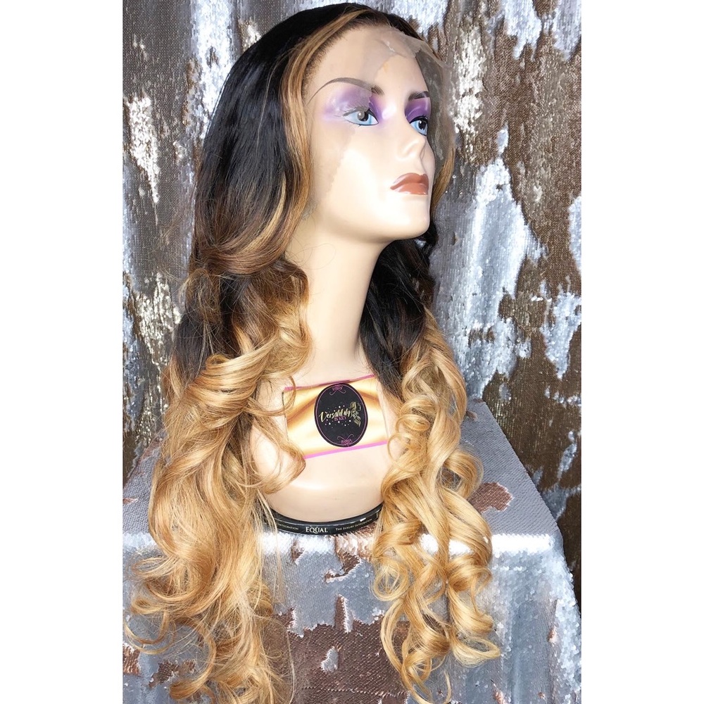 Wig - Picture 2 of 5